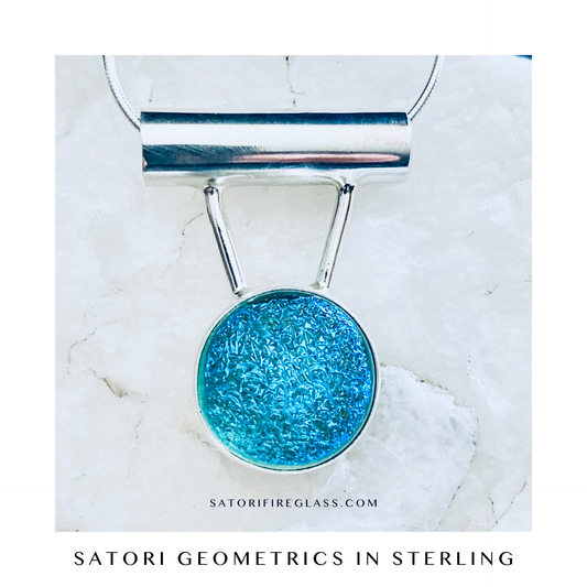 Geometric Color Lines in Sterling
